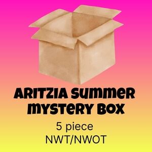 Aritzia NWT/NWOT Summer Mystery Box 5-pieces, Various Sizes